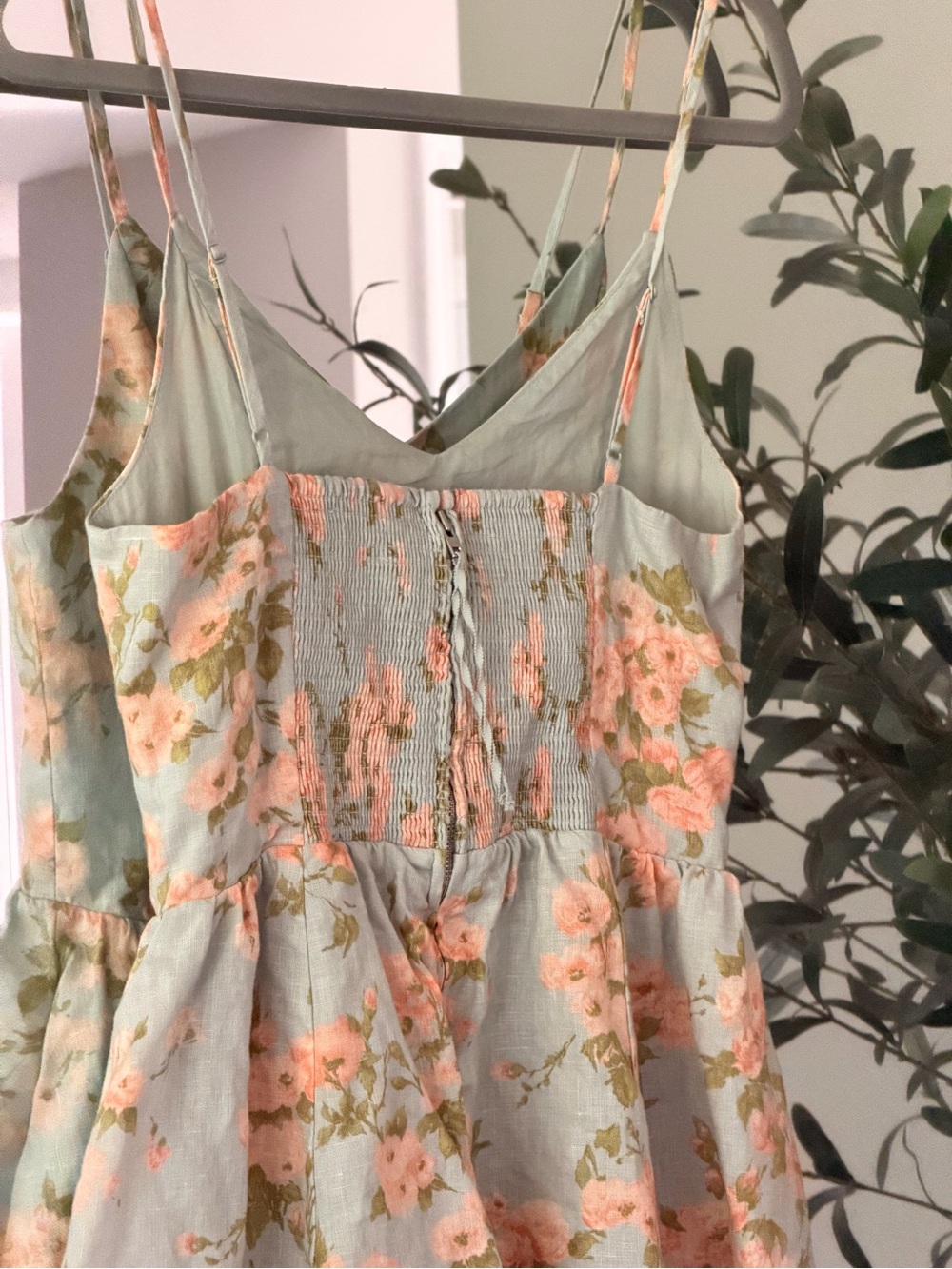 ARITZIA Wilfred Technique Linen Dress in Agave Green/Soft Peach - Picture 6 of 8